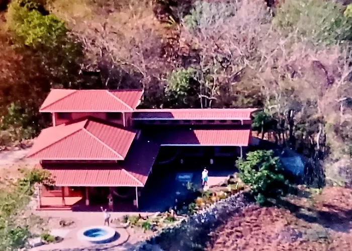 Pacific Vista, Panoramic & Ocean Views Holiday home *