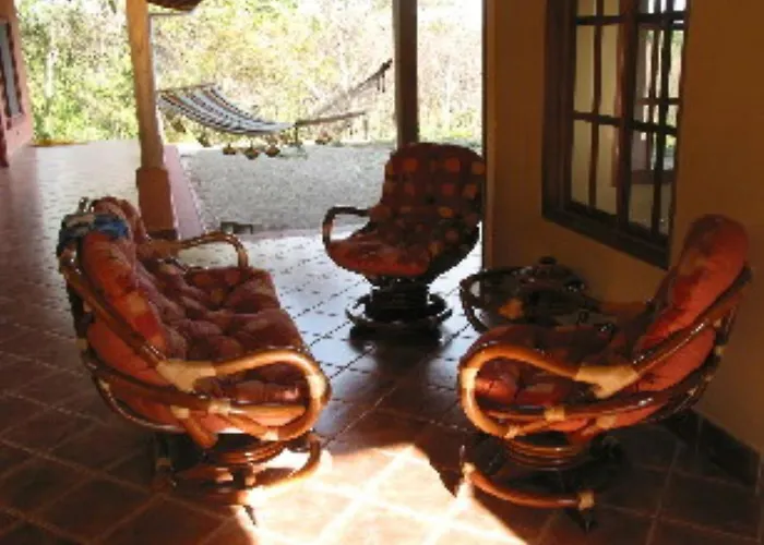 Pacific Vista, Panoramic & Ocean Views Holiday home *